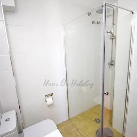 Penthouse 5 Arcos, Frigiliana, 2 Bedroom, Pool, Large Roof Terrace, Bbq And Amazing Views Hansonholiday Apartment *